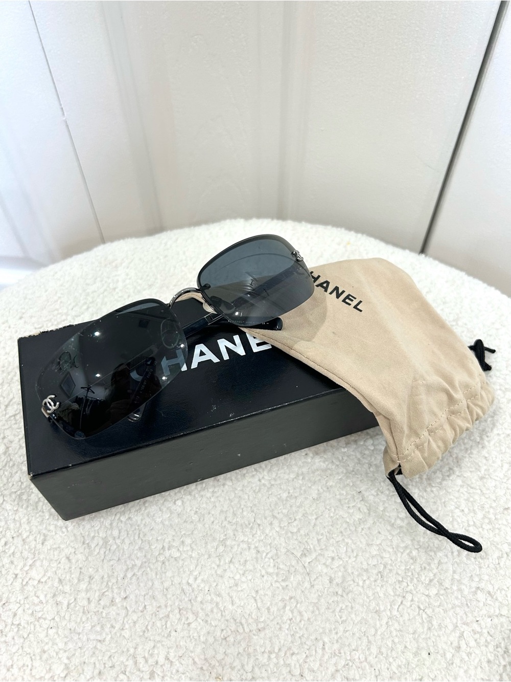 Chanel 4113 Rimless CC Logo Sunglasses Silver Gray 65-15-120 with Box & Pouch - Picture 4 of 14